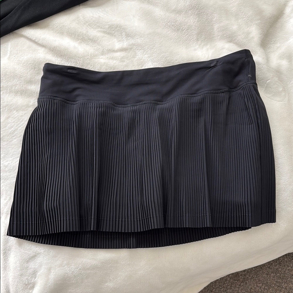 Black Lulu skirt
